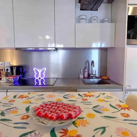 Apartamento Modern Designed Apartment@ Beaubourg