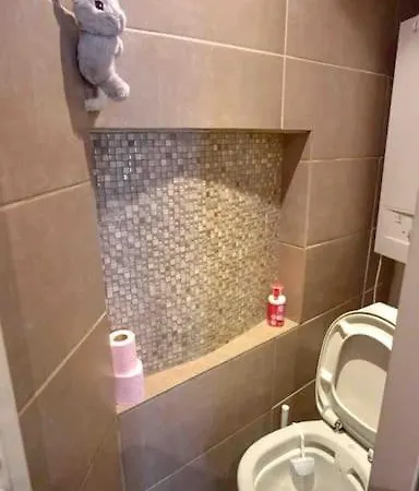 Modern Designed Apartment@ Beaubourg Apartamento Paris