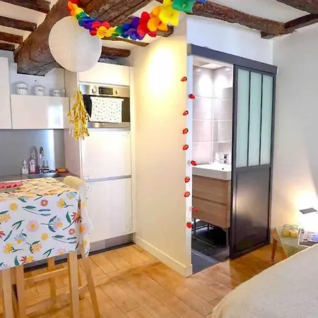 Modern Designed Apartment@ Beaubourg Apartamento *