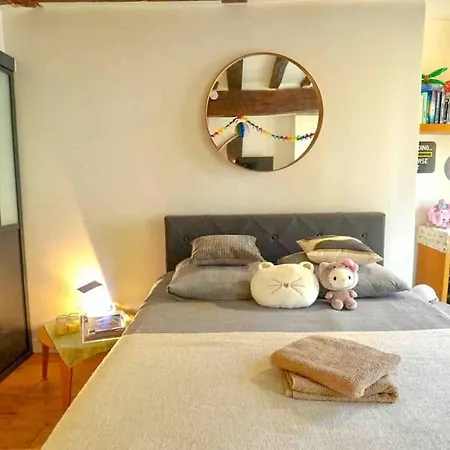 Modern Designed Apartment@ Beaubourg * Париж