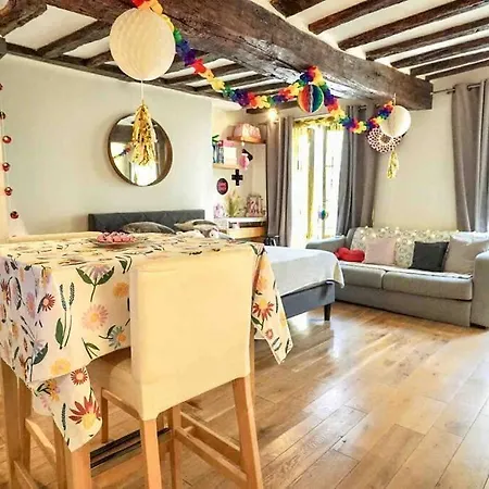 Apartamento Modern Designed Apartment@ Beaubourg